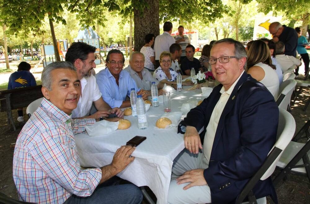 Apadefim celebra su tradicional XXXVI paellada