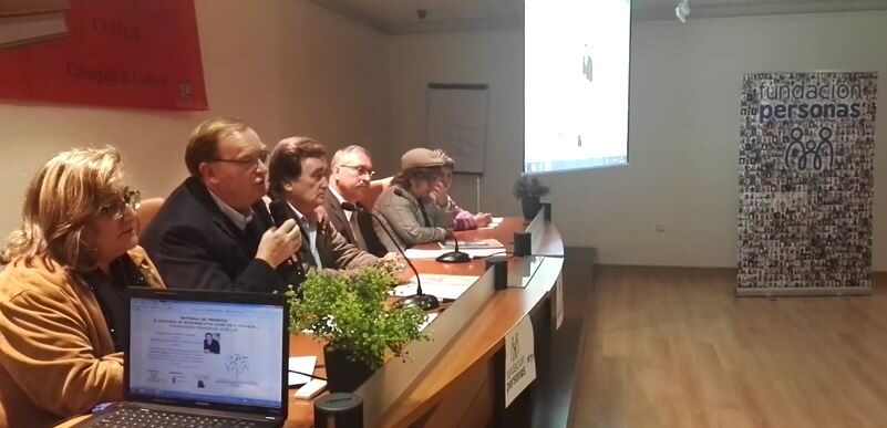 Las palabras del escritor Gonzalo Giner en la entrega de premios del II Concurso de Microrelatos Escritos y Visuales de Fundación Personas Cuéllar, cautivan a un público emocionado