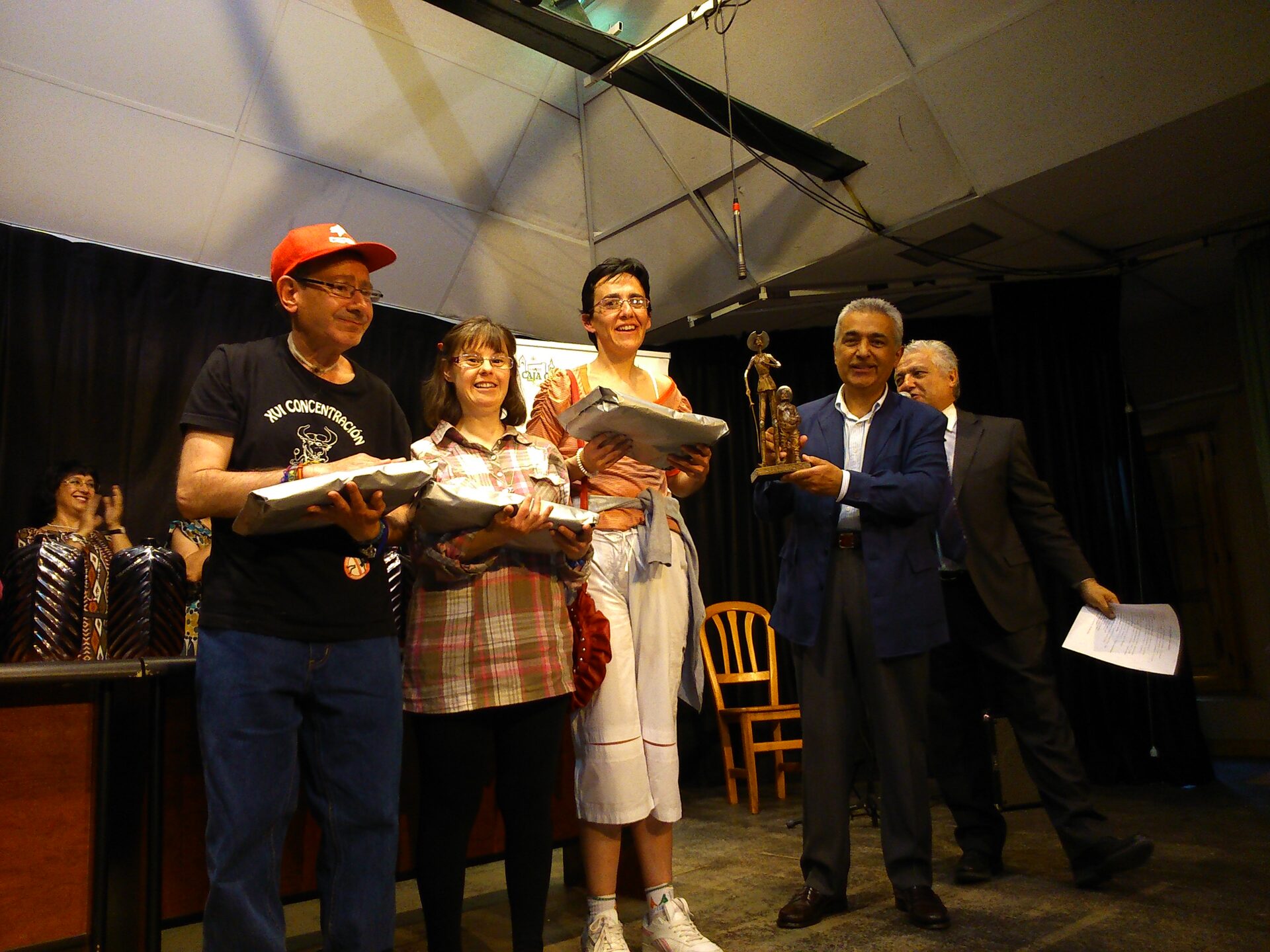 Premio colectivo Concurso de Poesía Platero a los centros de APADEFIM-Fundación Personas-Cuéllar.