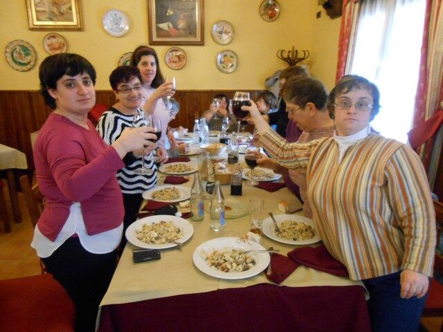 Comida de Aguedas en Fundación Personas Cuéllar