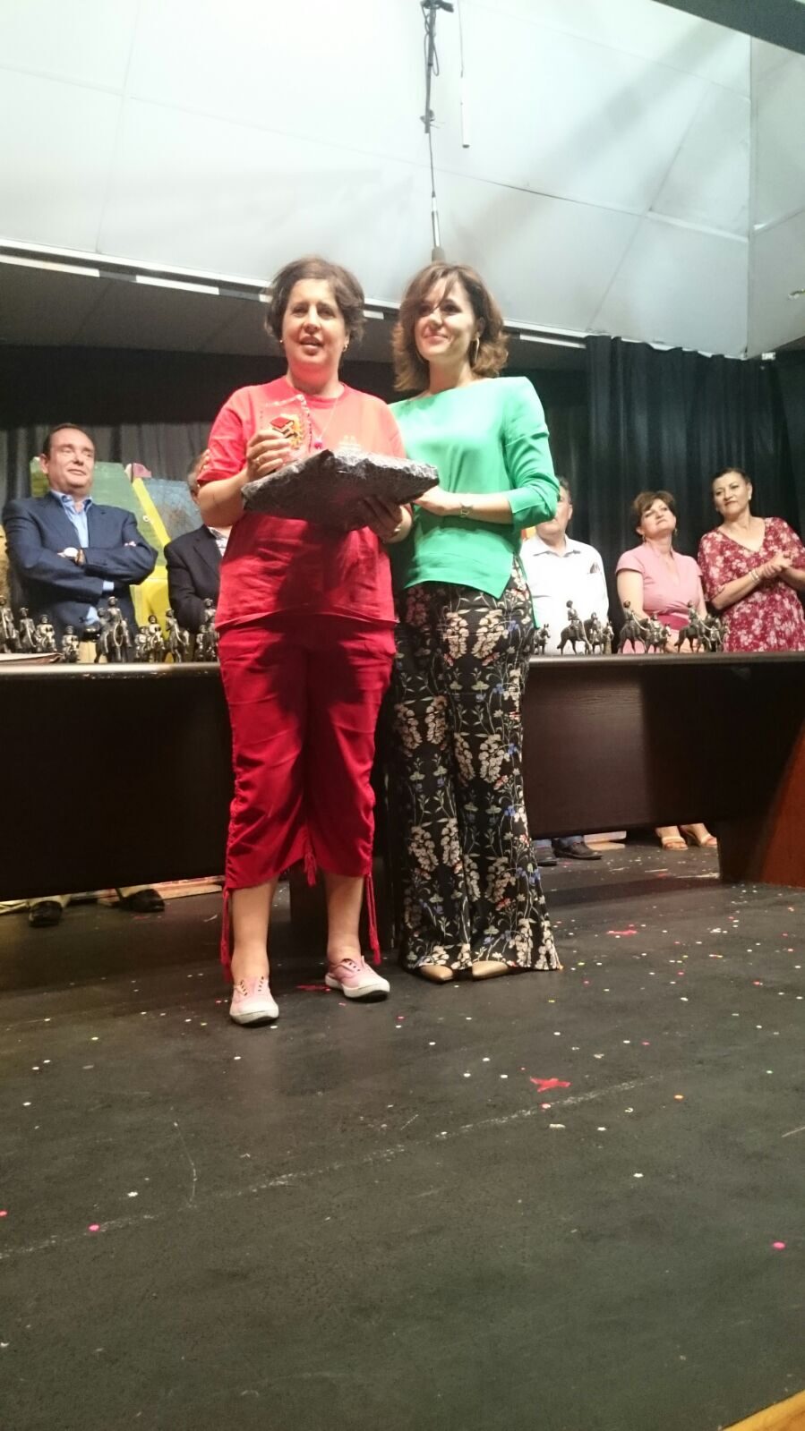 SILVIA DOMINGO MUÑOZ de Fundación Personas-Cuéllar PREMIADA EN EL CONCURSO DE POESÍA PLATERO