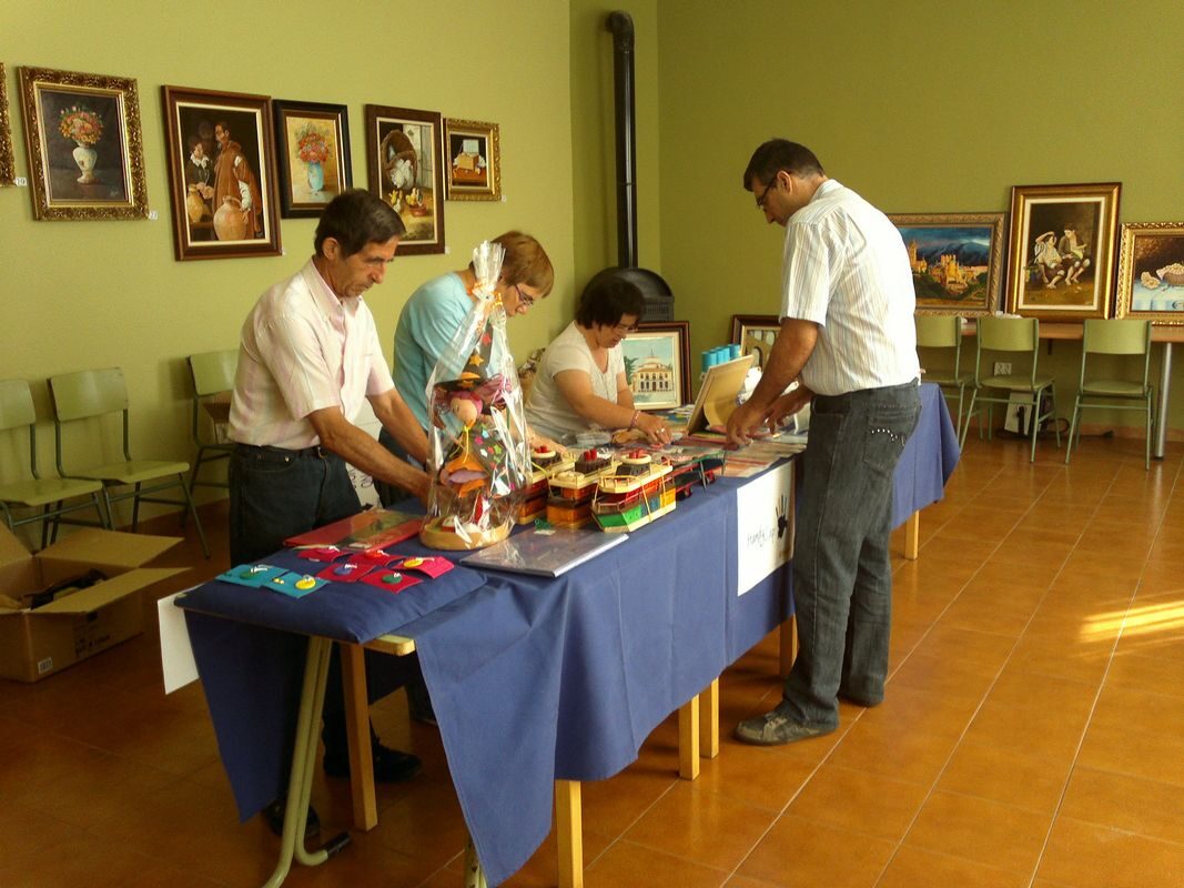 FUNDACIÓN PERSONAS DA A CONOCER SUS SERVICIOS Y PRODUCTOS ARTESANOS EN ARROYO DE CUÉLLAR