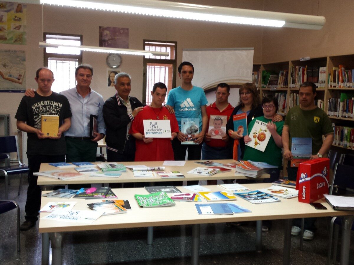 Dotación Bibliográfica sobre discapacidad intelectual a la biblioteca de Cuellar