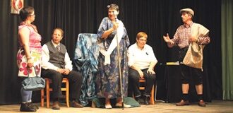 El grupo de teatro de Apadefim triunfó en el festival de Fuentepelayo