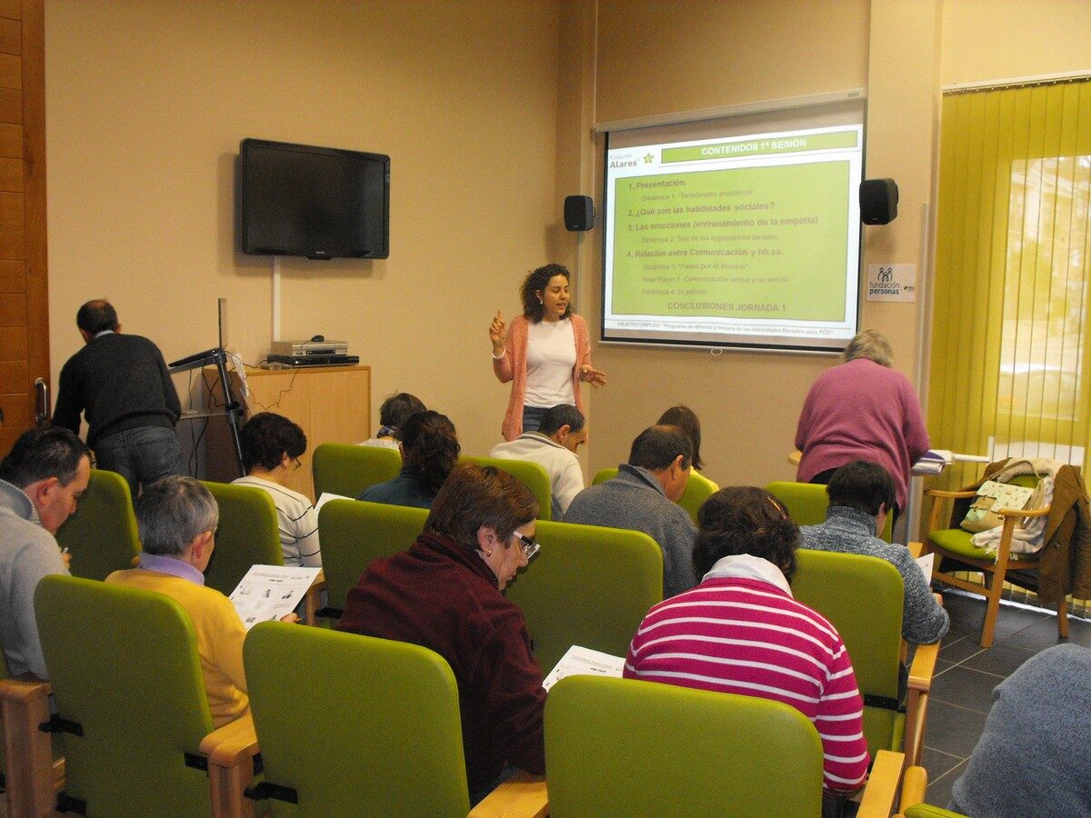 TALLER DE HABILIDADES SOCIALES PARA PERSONAS CON DISCAPACIDAD INTELECTUAL