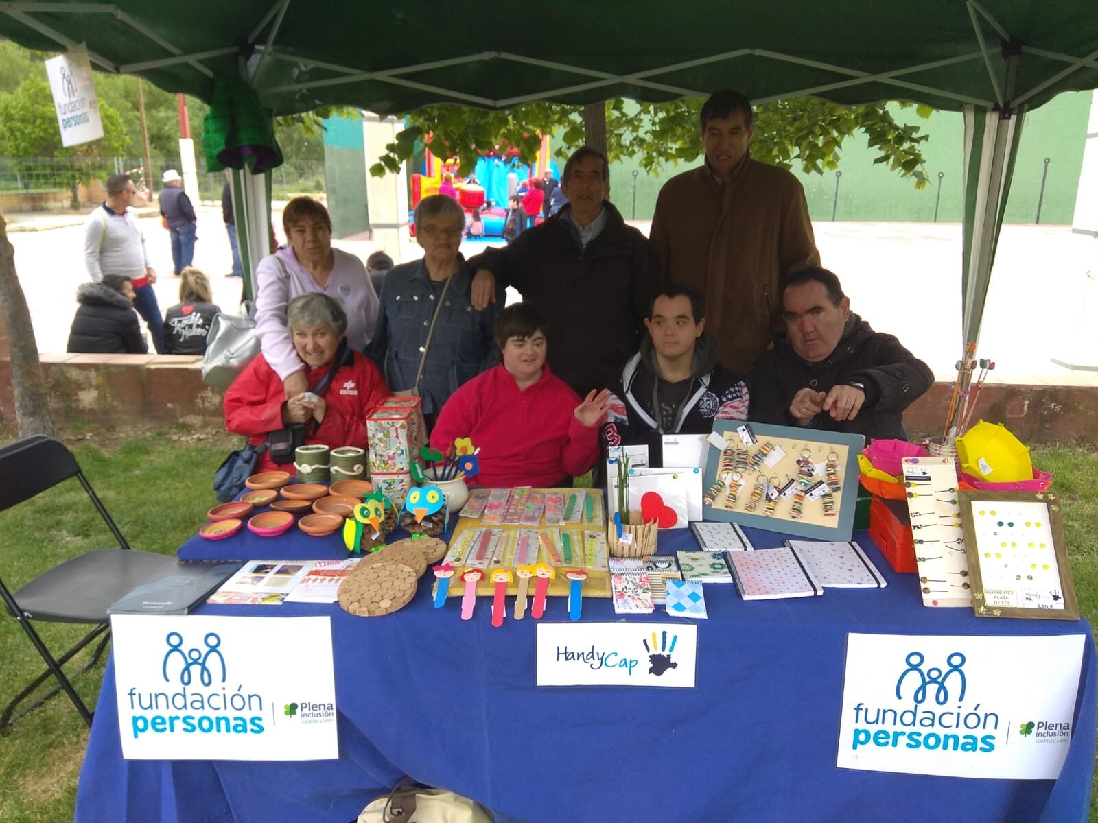 Usuarios de Fundación Personas en VIII JORNADA SOLIDARIA “Goles por la integración”