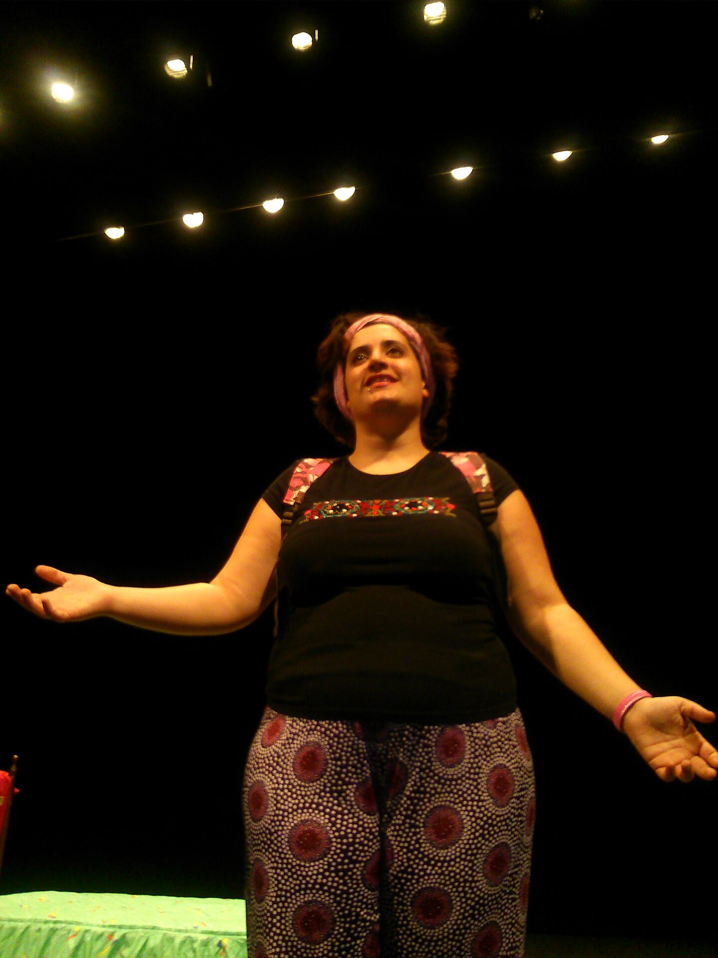 El Teatro Juan Bravo al «completo» con el grupo de teatro Nuevos Horizontes-Apadefim-Fundación Personas Cuéllar